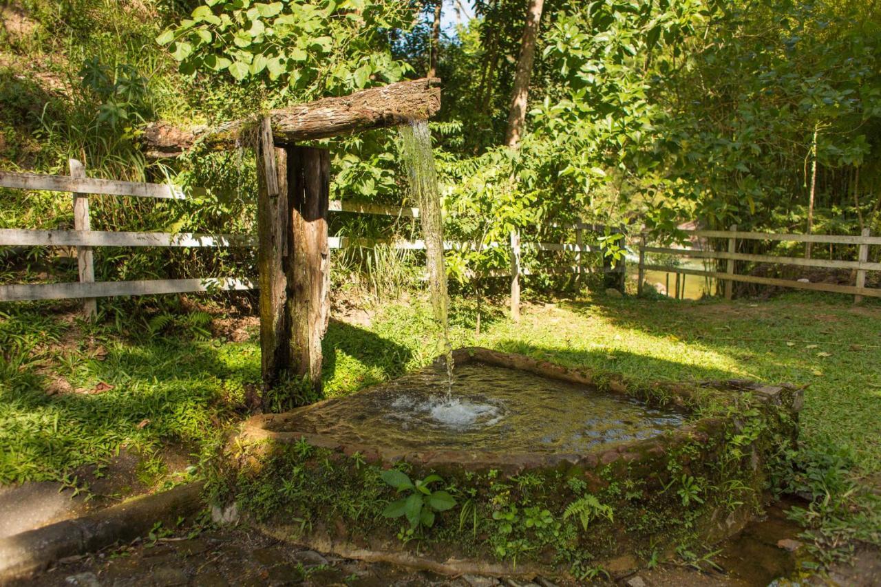 Pousada Cascata Casimiro de Abreu Bagian luar foto